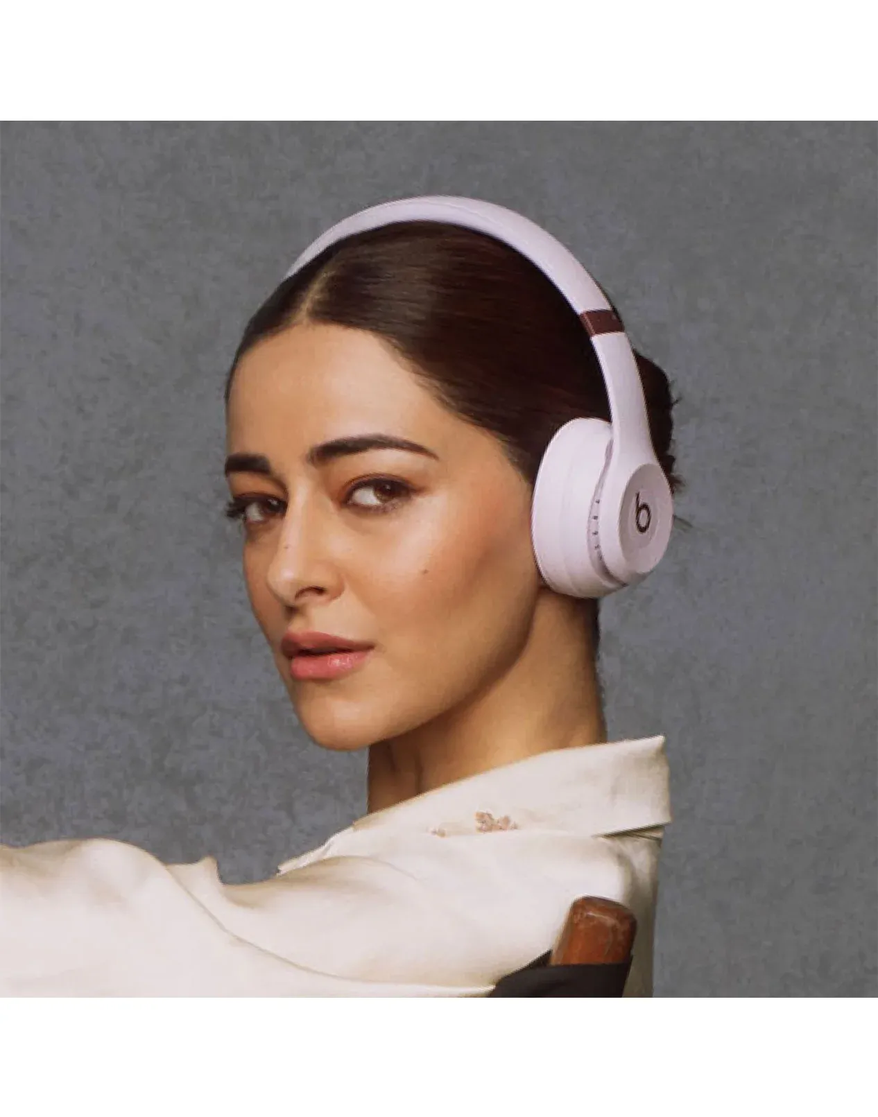 Beats Solo 4 Wireless On-Ear Headphones (Brand New) - Image 7