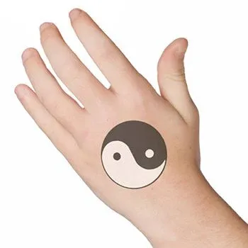 Yin Yang – Glow Tattoo